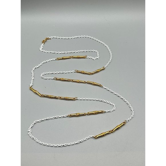 Vintage Signed TRIFARI Gold Tone and White Enamel Super Long Chain Necklace - Picture 9 of 10